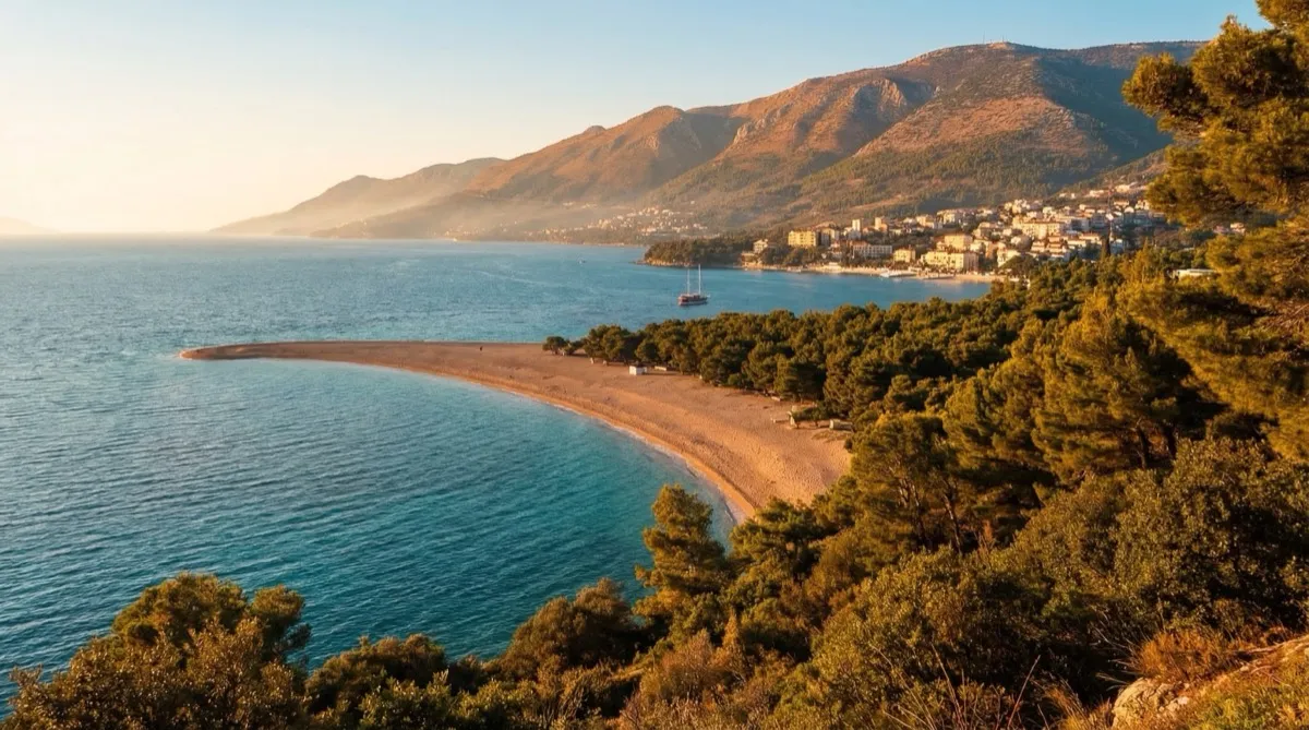 Zlatni Rat Strand auf der Insel Brač in Kroatien